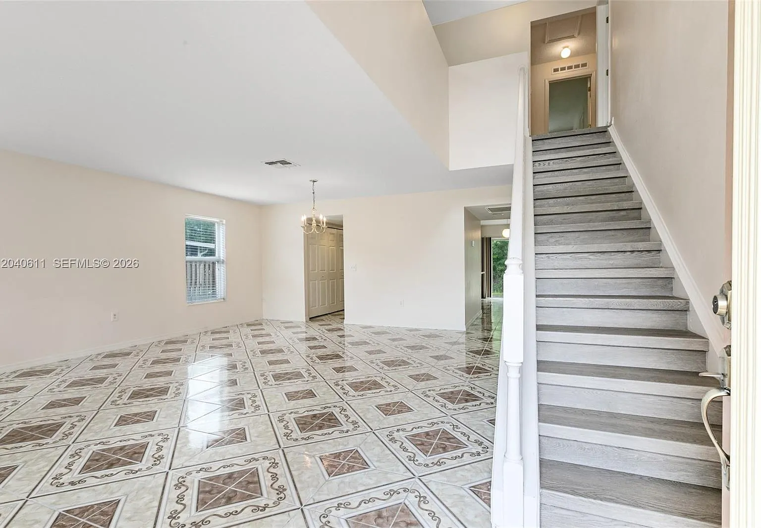 Parker Place — Photo 2