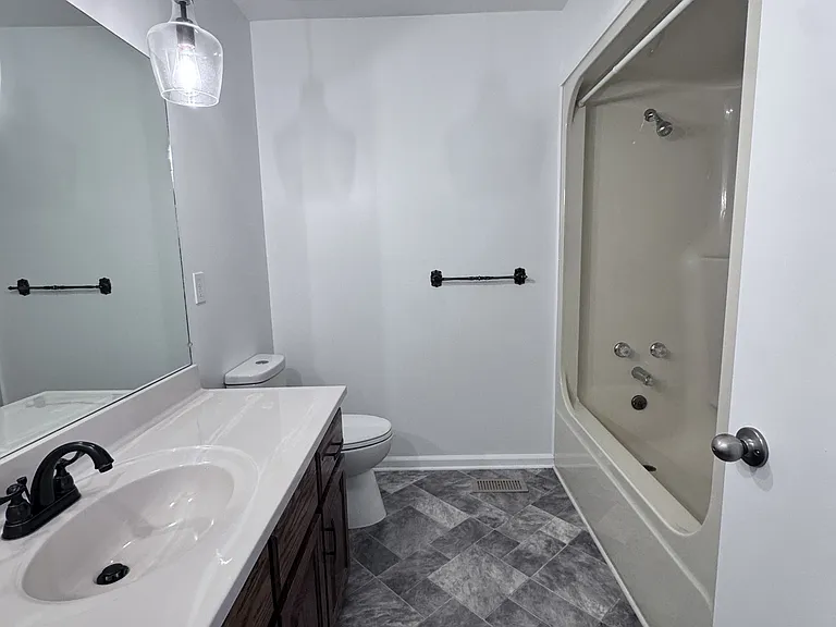 49 Kingfisher Ln — Photo 12