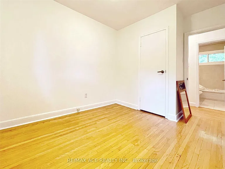 246 Horsham Ave #MAIN — Photo 17
