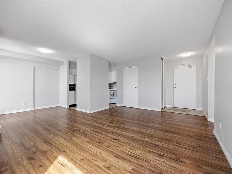 155 Front St N #1505 — Photo 14