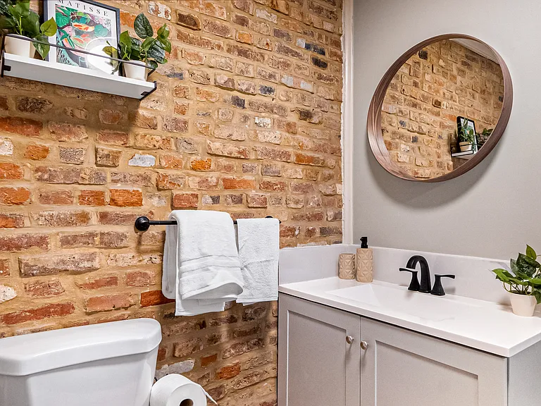 1532 Light St #1 — Photo 5
