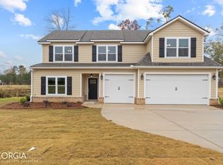 611 Lakeshore Dr, Gray, GA 31032