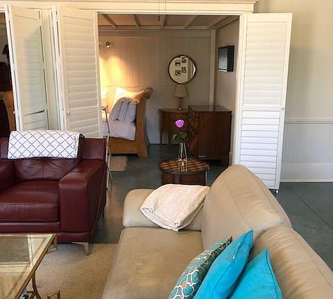 5th image of 5977 Laurel St #1