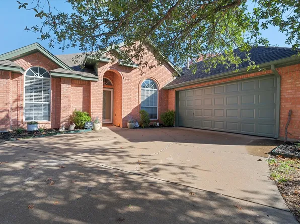 2007 Nugent Dr, Mansfield, TX 76063