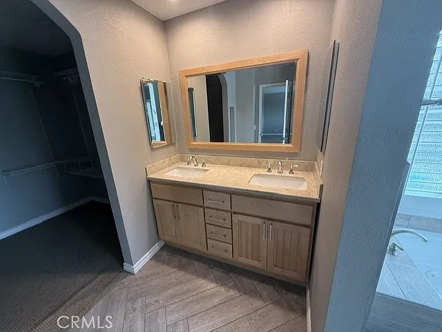 23058 Peacock Ct — Photo 16