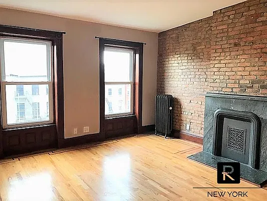 Rented by R New York | media 37