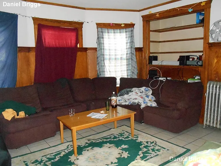 39 Long Ave #2 — Photo 1