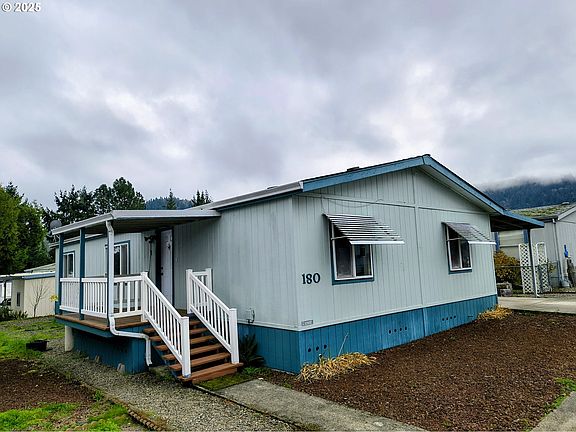 2nd image of 180 Twin Oaks Loop