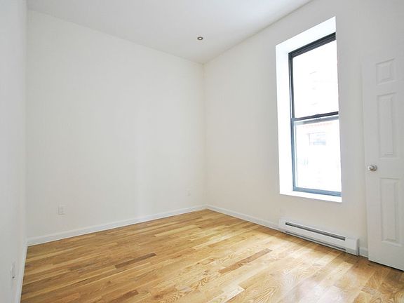 3rd image of 350 W 115th St APT 3B