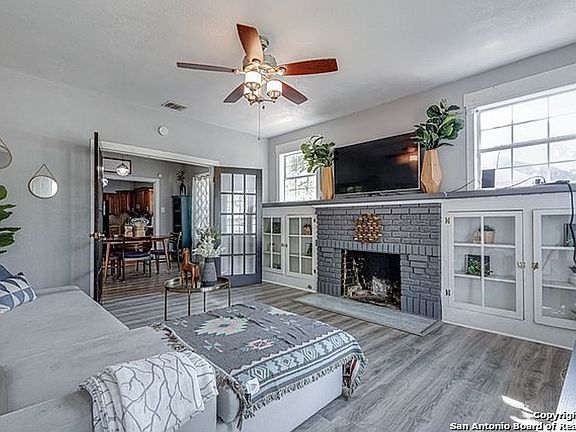 3rd image of 1022 Fulton Ave