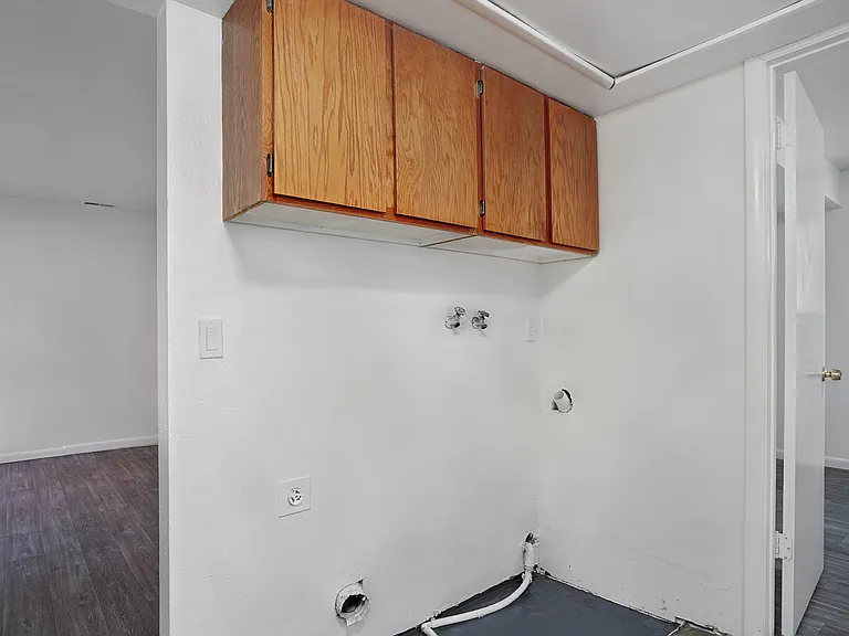 Woodlawn Apartment Homes — Photo 15