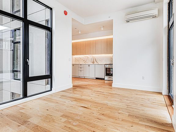 5th image of 38-38 32nd St #834