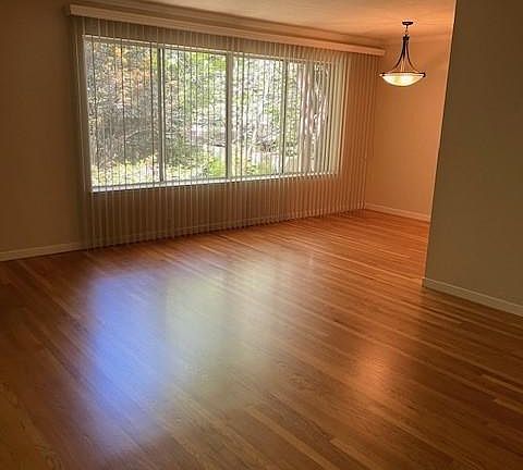 4th image of 191 Throckmorton Ave #5A