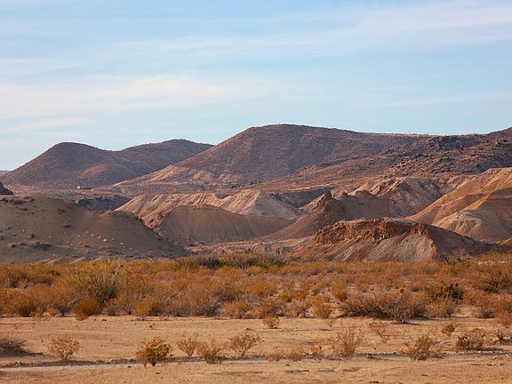 4th image of 2083 South County Rd