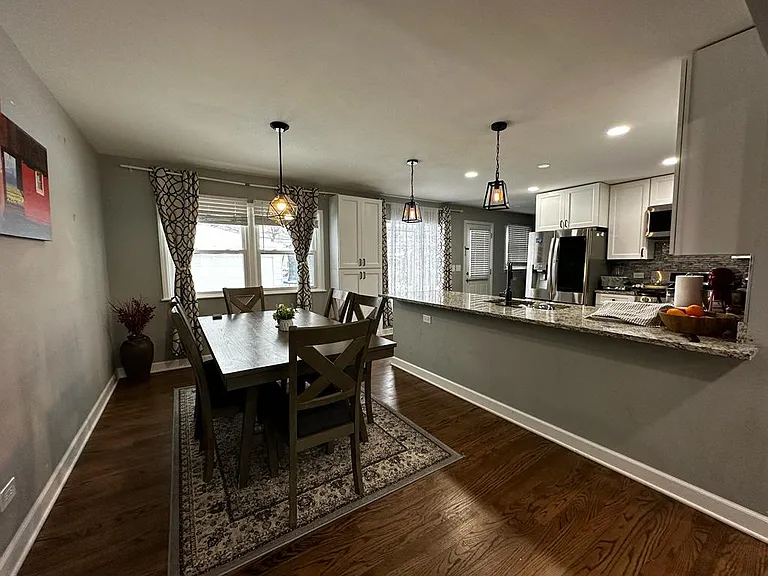 1409 S Busse Rd — Photo 6