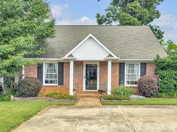 360 W Pointe Dr, Spartanburg, SC 29301
