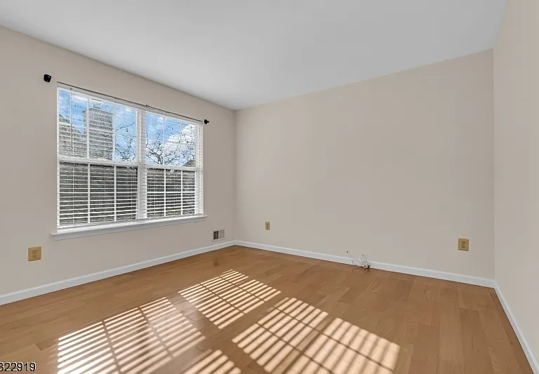 71 Nostrand Rd — Photo 20