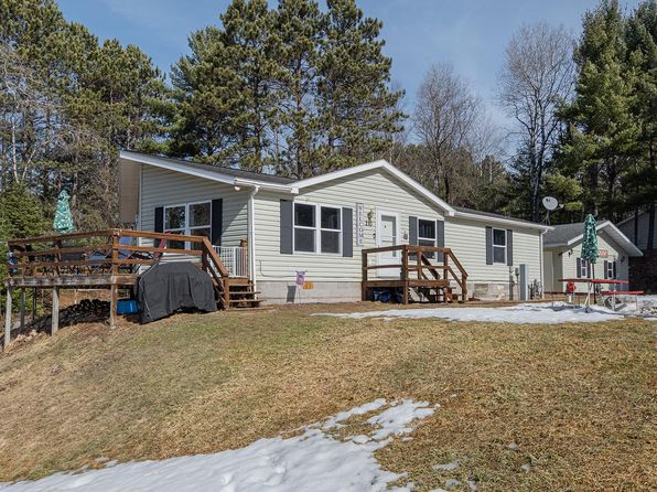 210 N 7th St, Eagle River, WI 54521