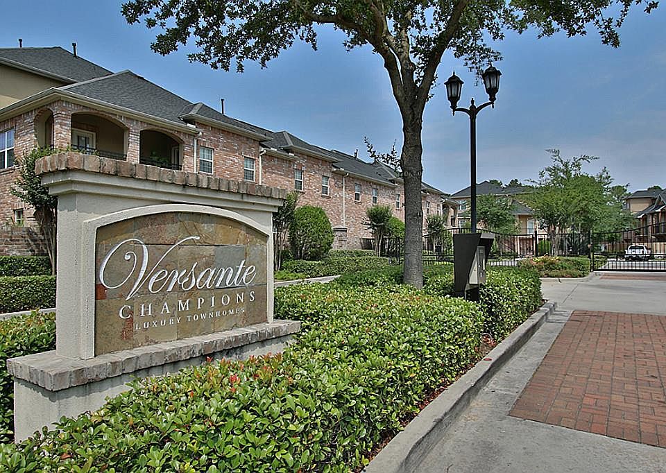 1st image of 15 Versante Ct