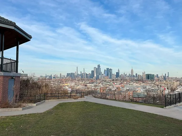 48 Jefferson Avenue image 20 of 27