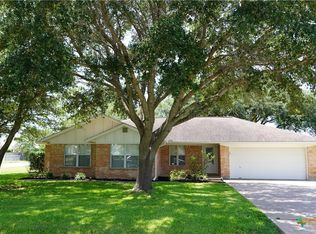 301 Pheasant Dr, Victoria, TX 77905