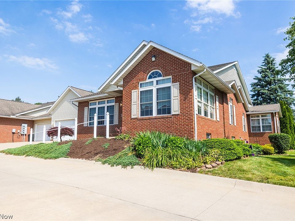 1st image of 201 Greenbriar Ln