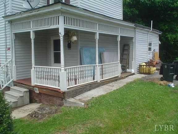 3rd image of 522 Fillmore St