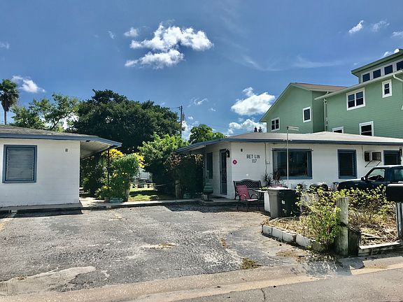 2nd image of 117 127th Ave