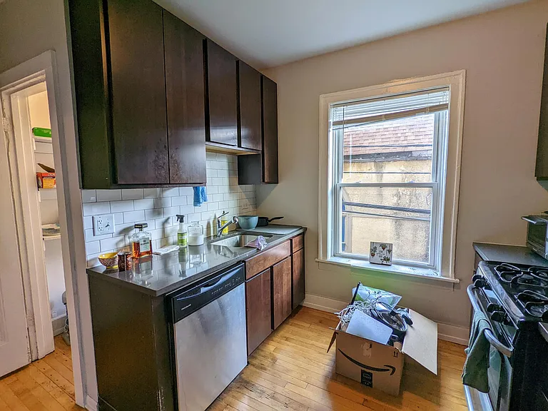 1944 N Spaulding Ave #2B — Photo 8