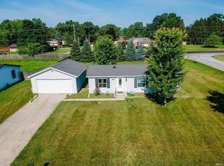 30906 Oak Springs Dr, Granger, IN 46530