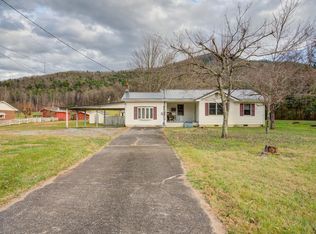 767 1st Ave, Hampton, TN 37658
