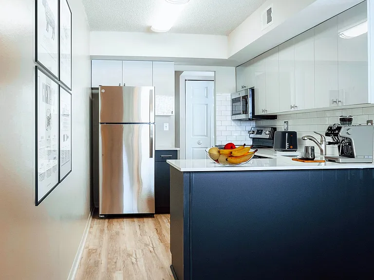 La Maison Apartments — Photo 15