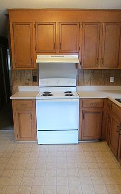 3rd image of 1118 Balthis Dr