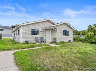 623 W 6th St, Cheyenne, WY 82007