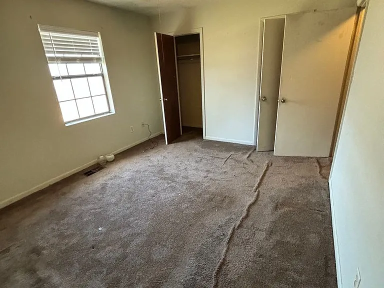 Feemster Lake Apartments — Photo 30