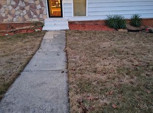 3630 Creekview Cir, Atlanta, GA 30349