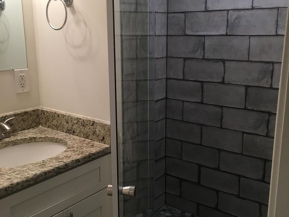 Hall full bath