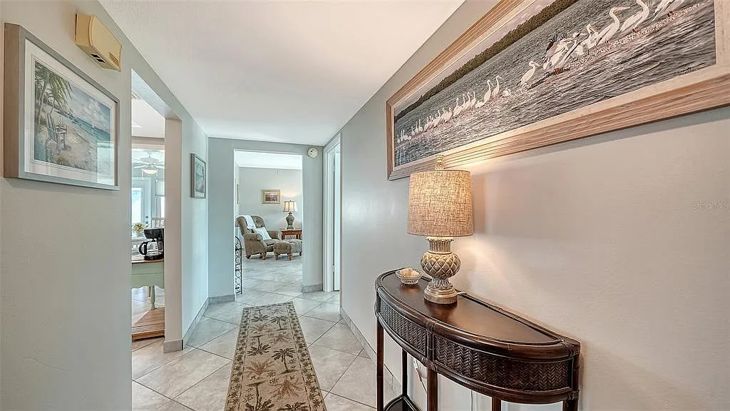 2 bed, 2.0 bath, 1209 sqft, $3,500 — Photo 4
