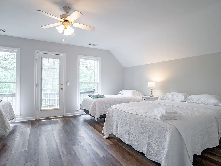 116 Lake Forest Dr — Photo 12