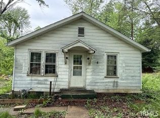 1011 N 2nd St, Winslow, IN 47598
