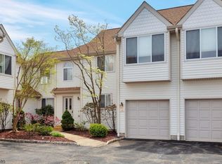 8 Independence Ct, Montville, NJ 07045