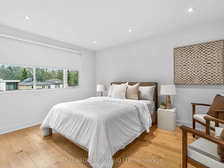 88 Kingsway Way — Photo 25
