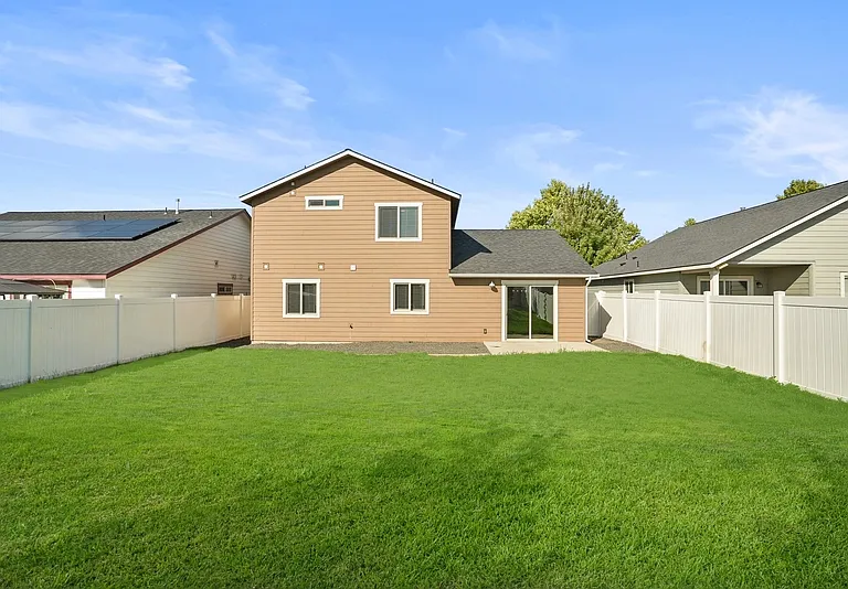 1952 W Yaquina Dr — Photo 36