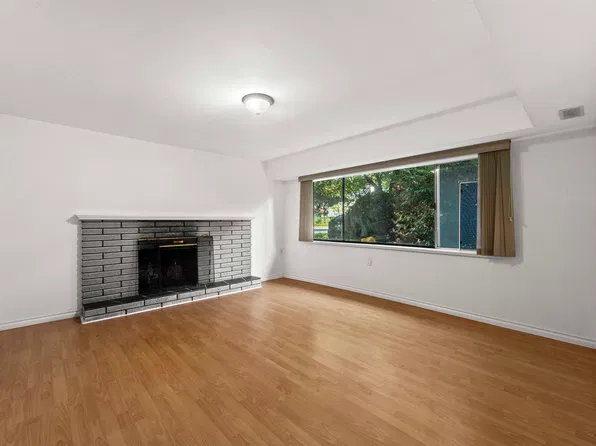 8975 Cook Cres, Richmond, BC V6Y 1X1
