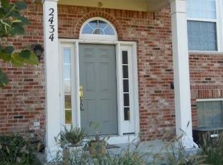 2434 Anna Way, Elgin, IL 60124