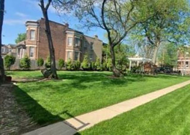 1st image of 327 N Avers Ave