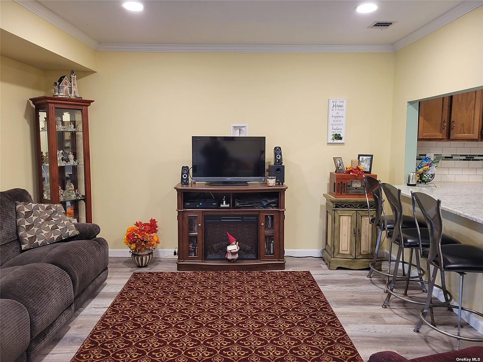 157 Cambridge Drive UNIT Lower, Copiague, NY 11726 MLS 3515642 Zillow