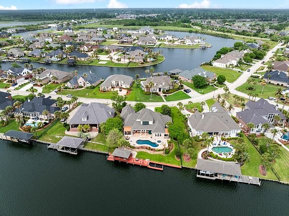 5th image of 172 Islander Dr