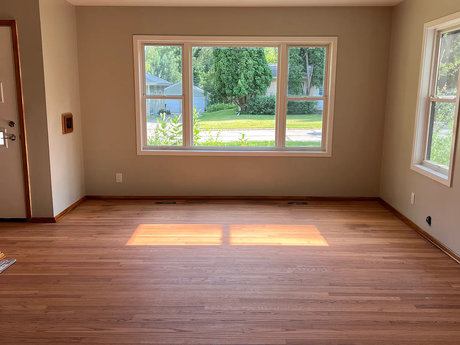 4 bed, 1450 sqft, $2,600 — Photo 2