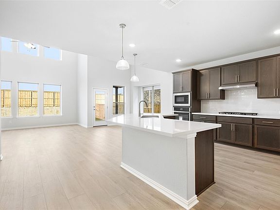 2nd image of 409 Grey Leaf Rd
